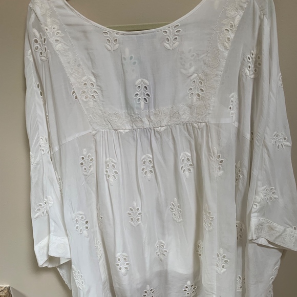 Daniel Rainn Fawna Dolman Sleeve Top - Picture 2 of 4